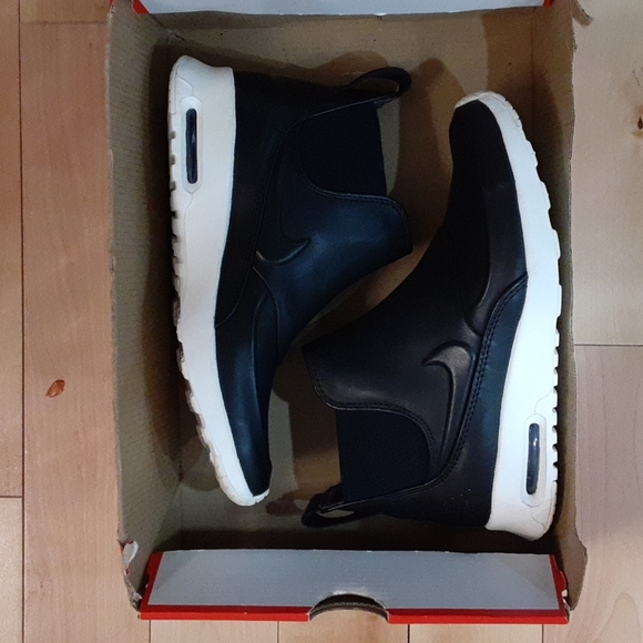 Nike Air Max Thea Mid Women's chelsea sneakerboot black - Picture 6 of 8